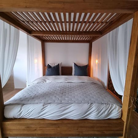 Le Cocoon - Jacuzzi, Sauna Et Piscine Privee Карпантра Экстерьер фото